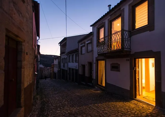 Ferienhaus Raiz - Um Refugio Inspirador, Rodeado De Natureza!